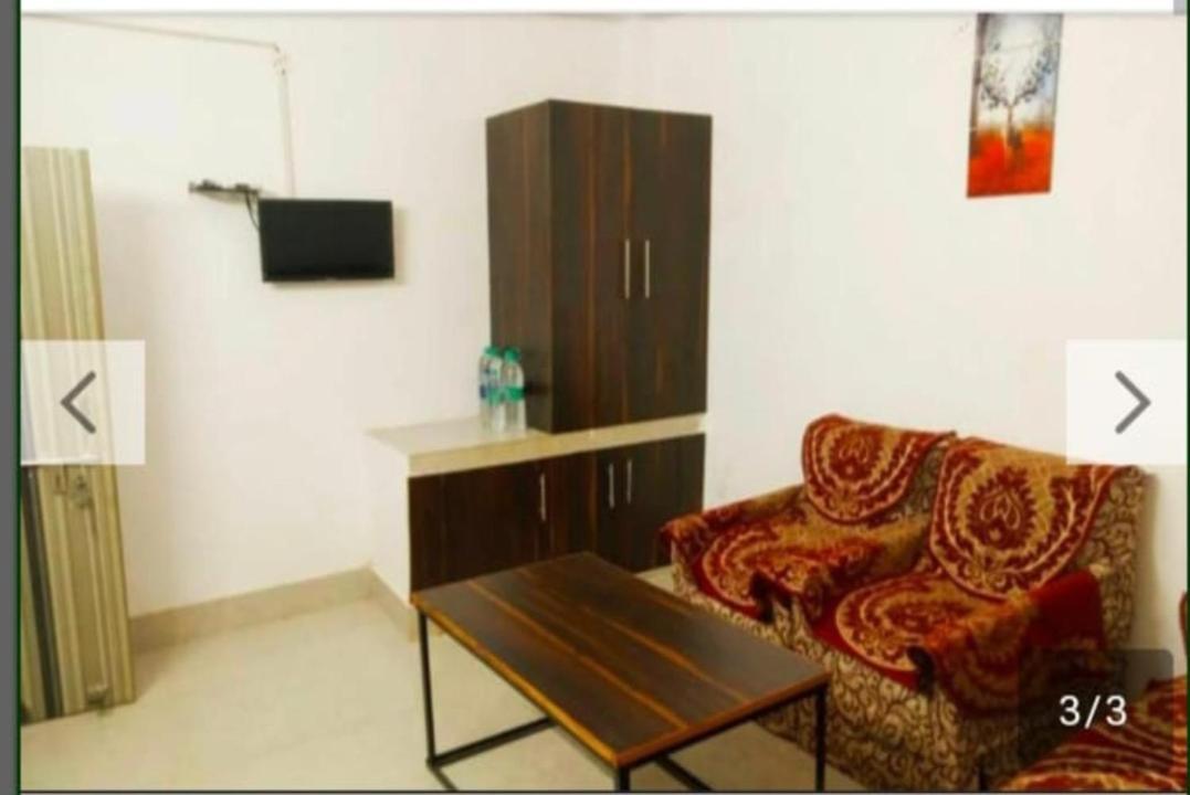 Chinta Haran Rest House Deoghar Room photo