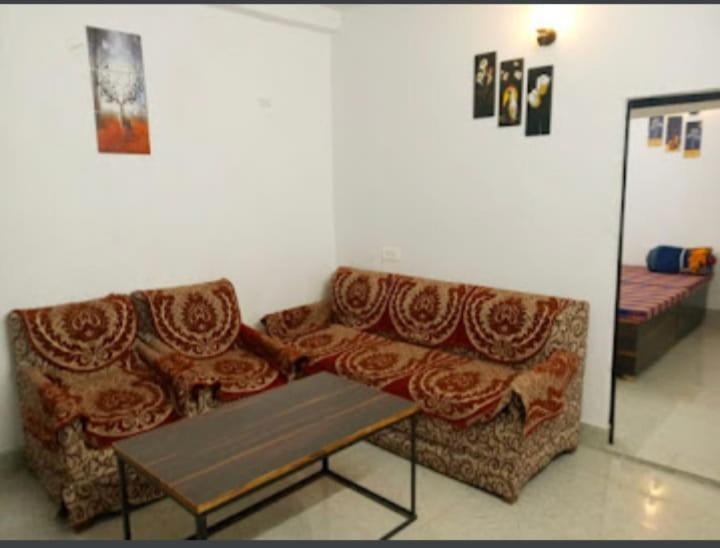 Chinta Haran Rest House Deoghar Room photo